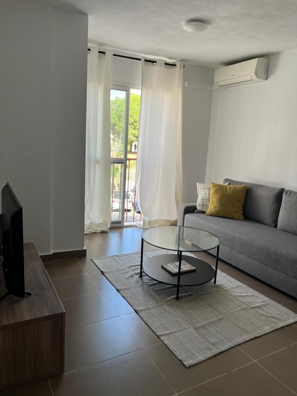 Malaga Prime Location - Stylish Apartment With Free Wifi, Free Parking, Steps From The Historic Center Eksteriør bilde